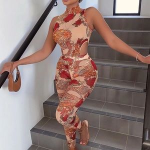 Fashion Nova. size Medium. Never worn